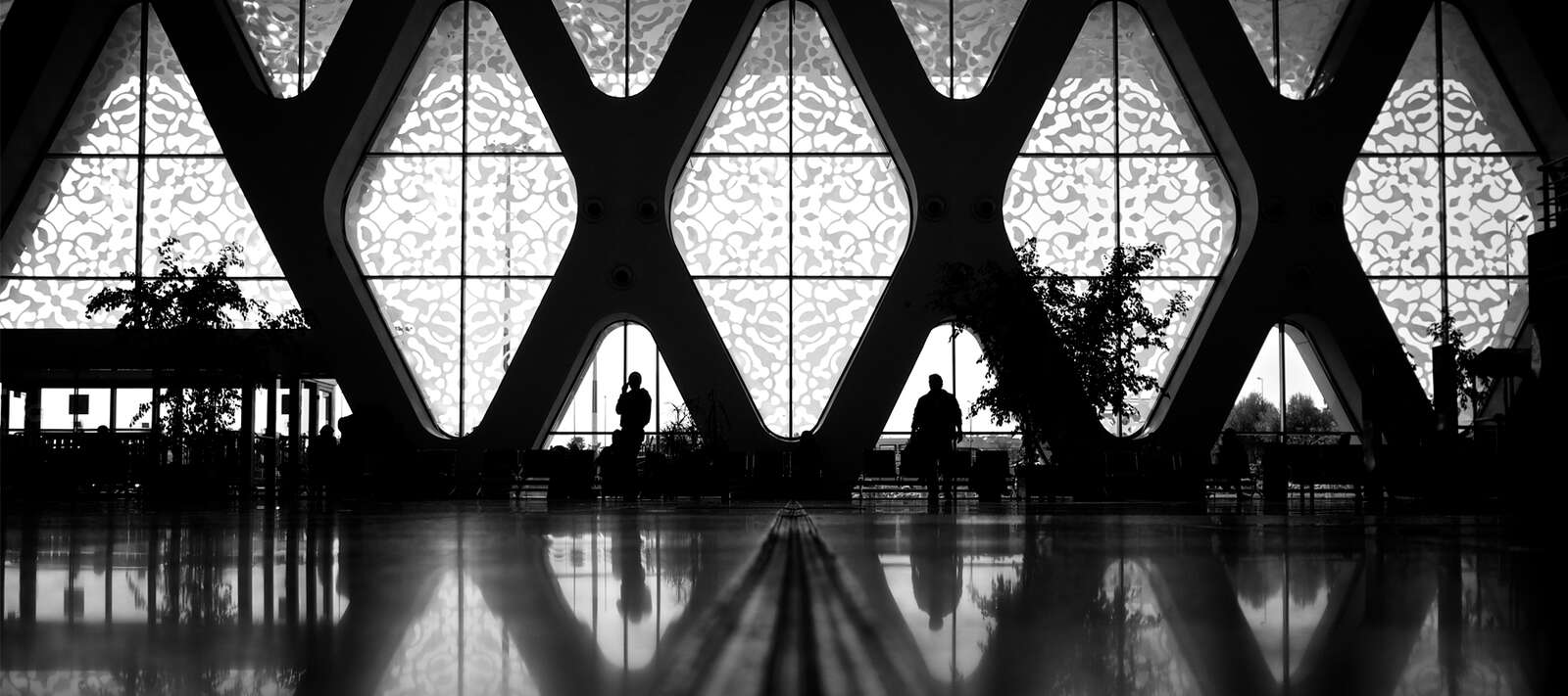 Věž, pavouk či zlatá střecha! Prohlédněte si 7 zajímavých letištních budov