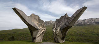 Balkánské Spomeniky: kde se vzaly tajemné monumenty?