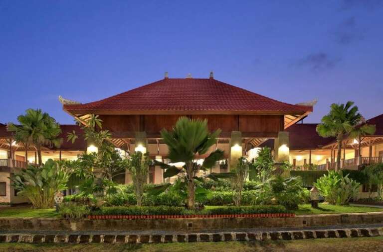 The Grand Bali Hotel 4*