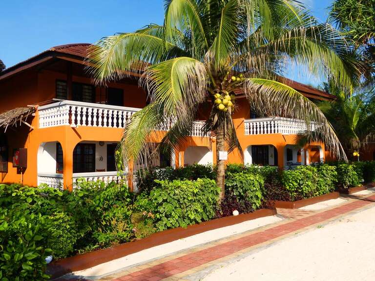 Mnarani Beach Cottages 4*