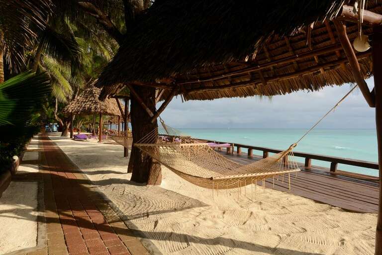 Mnarani Beach Cottages 4*