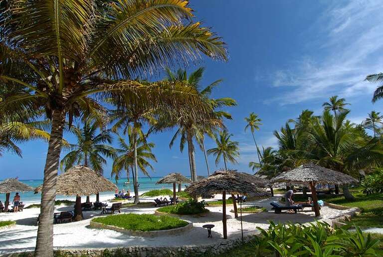 Breezes Beach Resort 5*