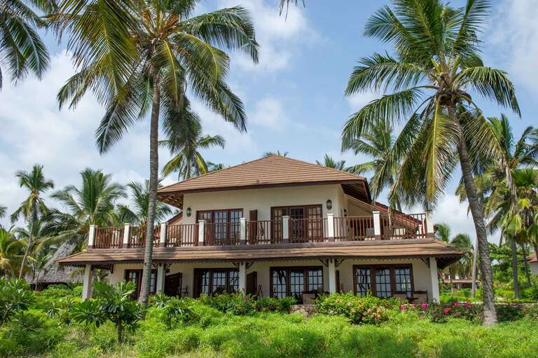 Breezes Beach Resort 5*