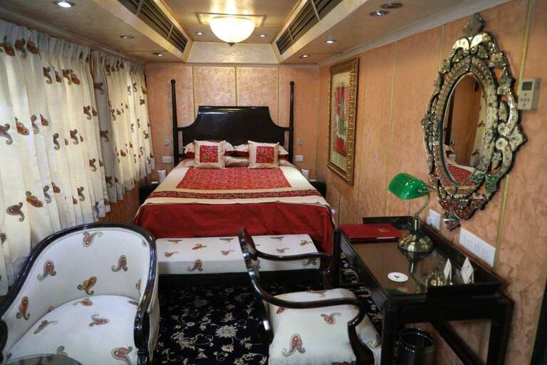 Palace on Wheels
