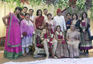 LÉTÁTE S NÁMI: Indická svatba