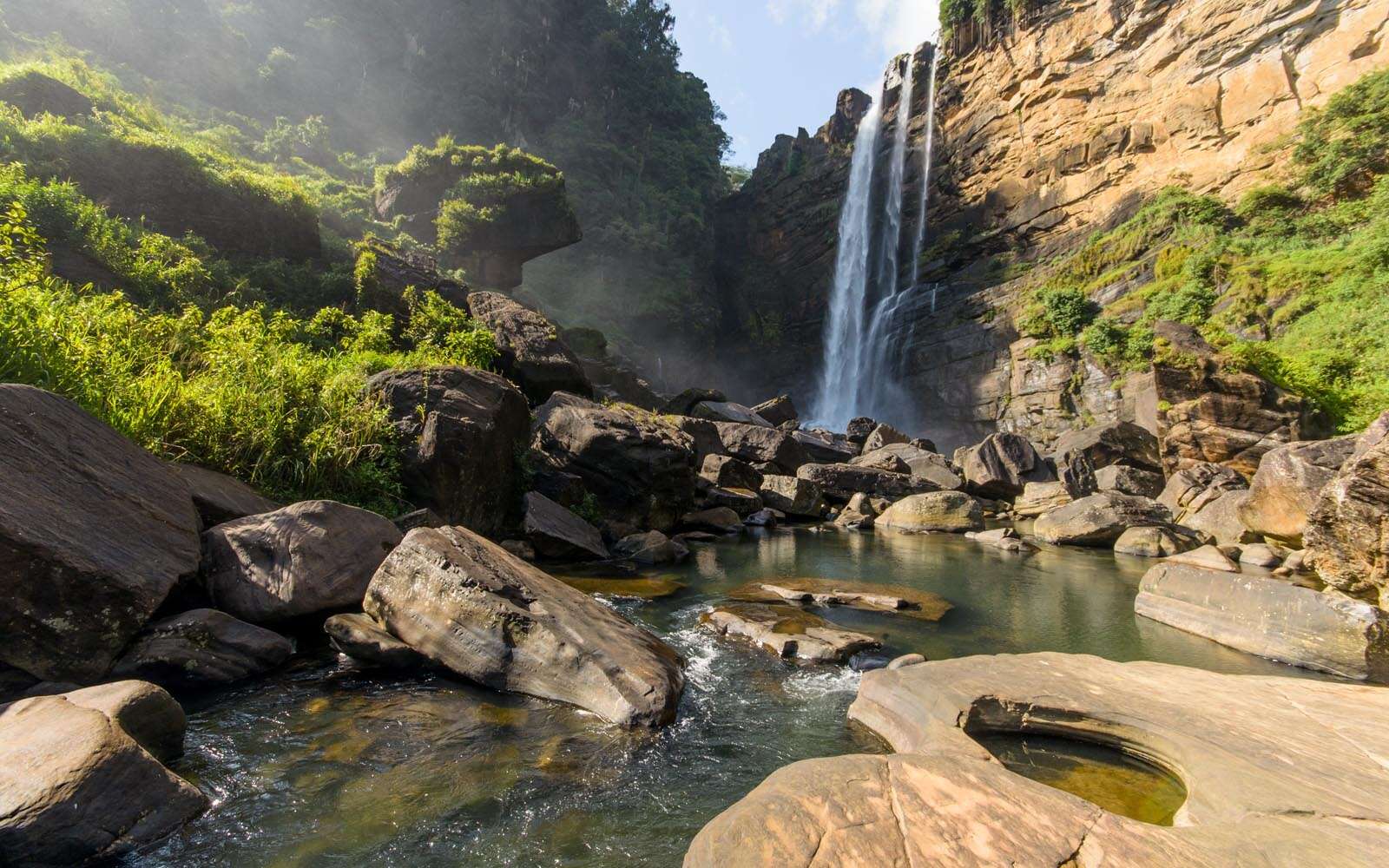 Nejkrásnější vodopády na světě – zaměřeno na Šrí Lanku