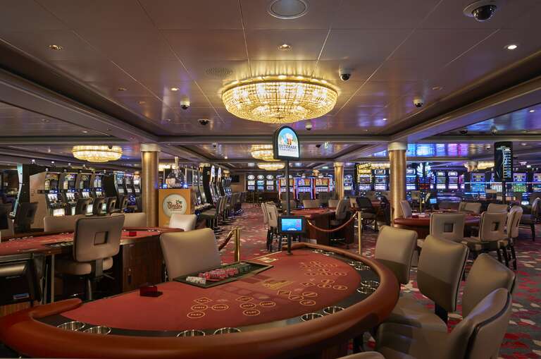 Norwegian Dawn0