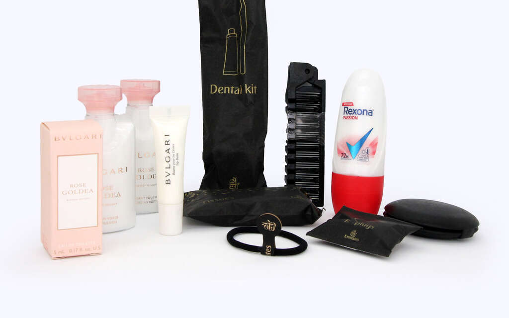 Amenity kit Emirates