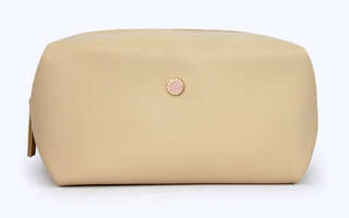 Amenity kit Emirates